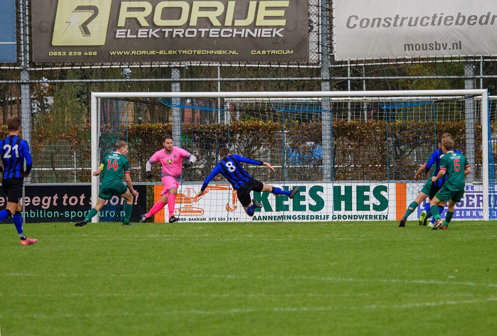 Vitesse 22 Heeft Moeite Met De Zouaven 1 1 De Castricummer